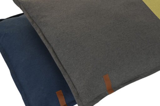 CAMA MASCOTA POLIESTER 90X70X10 2 SURT. RM-205858 Disponible Ref 2024 - Imagen 4